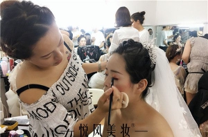 杭州学化新娘妆有前途吗？如何成为新娘化妆师