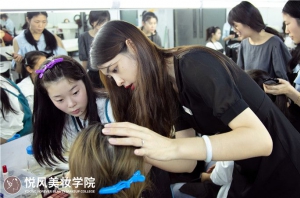 杭州学化妆 如何才能成为一个高水平的化妆师？