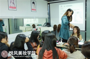如何选择杭州适合自己的化妆学校？